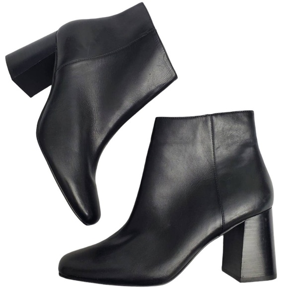 Bella Vita Black Wilma Leather Bootie Block Heel Soft, Supple Leather 10W - Picture 4 of 9